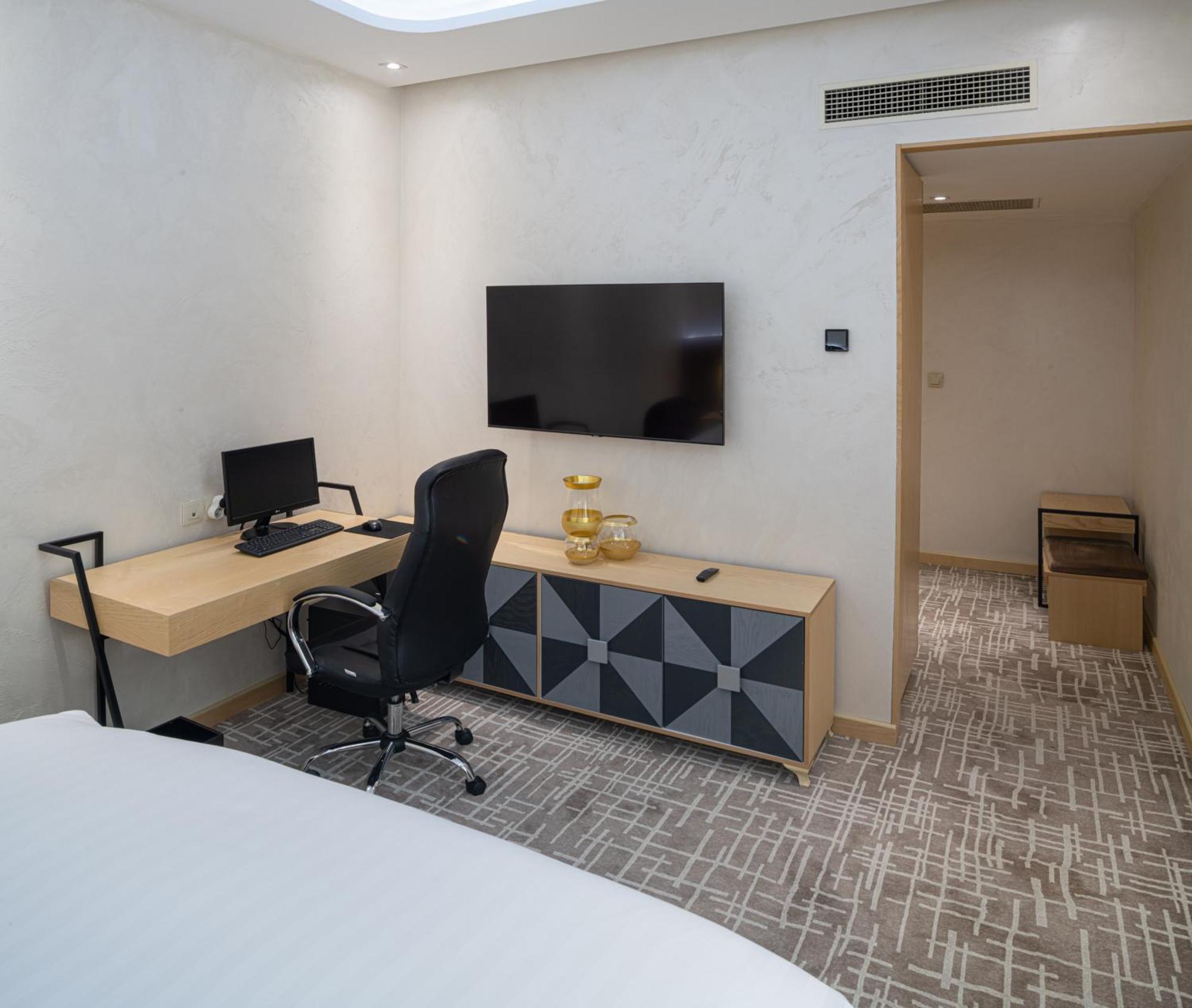 Lotte City Hotels Tashkent Palace Kültér fotó
