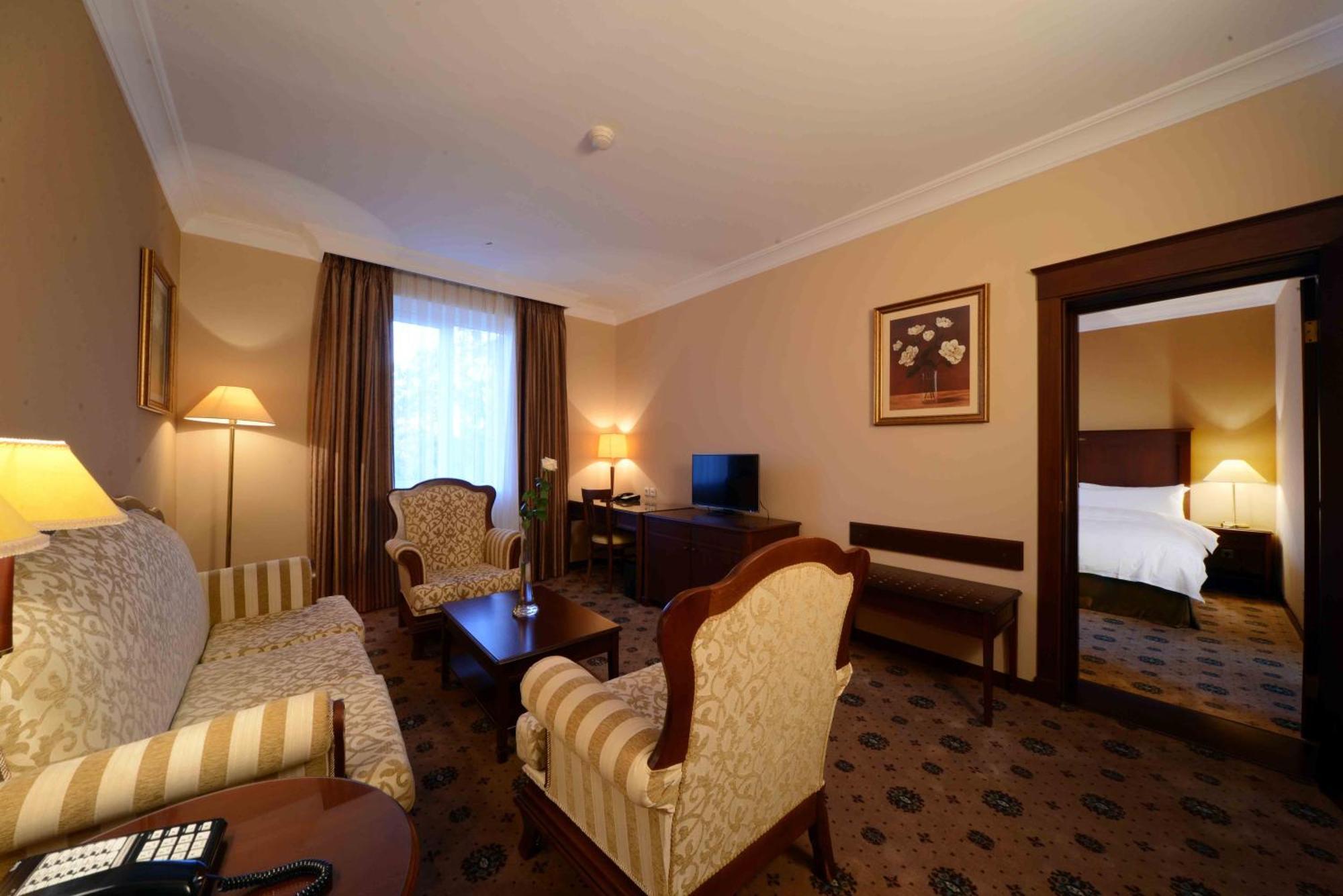 Lotte City Hotels Tashkent Palace Szoba fotó